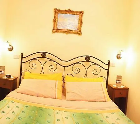 Vittoria Taviano (Lecce)