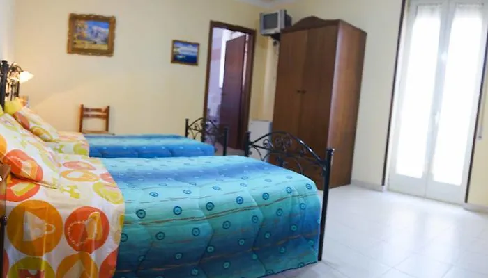 מלון Vittoria 3*